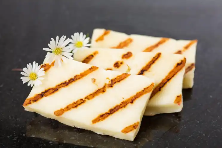 Halloumi und Hellim - ein Käse, aber aus unterschiedlichen Regionen von Zypern